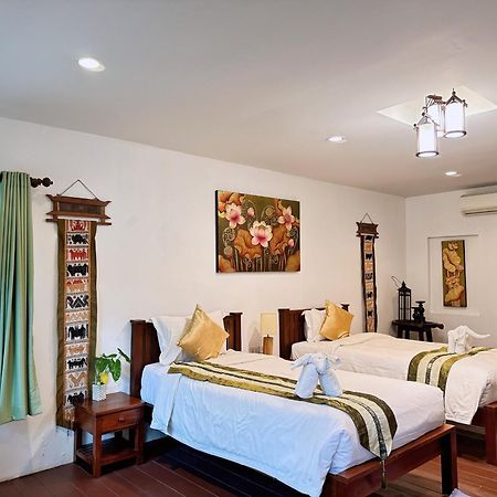 อี-เอ๊าต์ฟิตติ้ง บูทิก โฮเต็ล เชียงใหม่ Hotel ภายนอก รูปภาพ