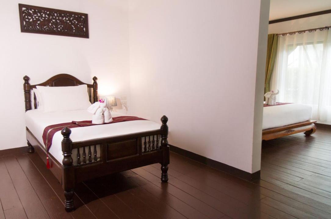 อี-เอ๊าต์ฟิตติ้ง บูทิก โฮเต็ล เชียงใหม่ Hotel ภายนอก รูปภาพ