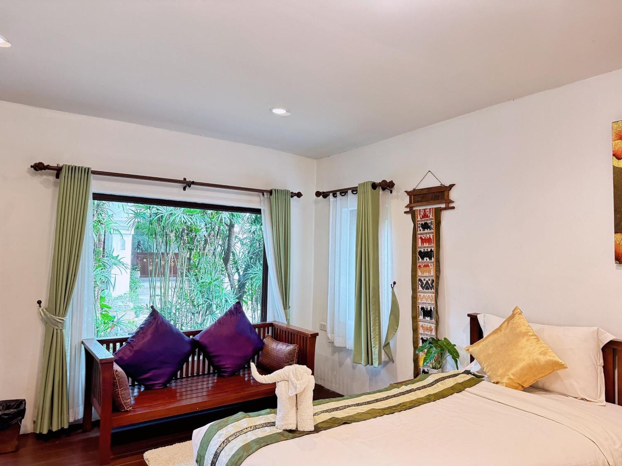 อี-เอ๊าต์ฟิตติ้ง บูทิก โฮเต็ล เชียงใหม่ Hotel ภายนอก รูปภาพ