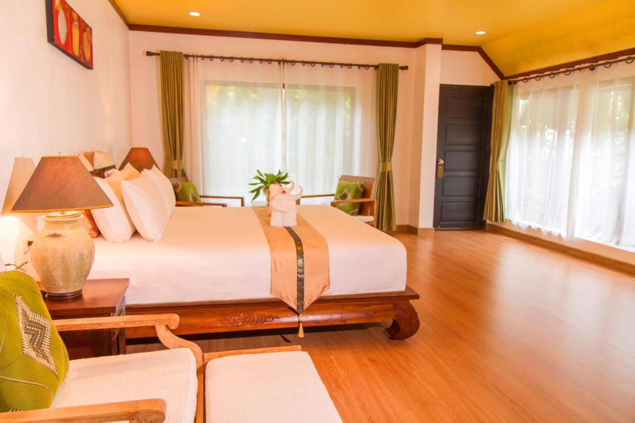 อี-เอ๊าต์ฟิตติ้ง บูทิก โฮเต็ล เชียงใหม่ Hotel ภายนอก รูปภาพ