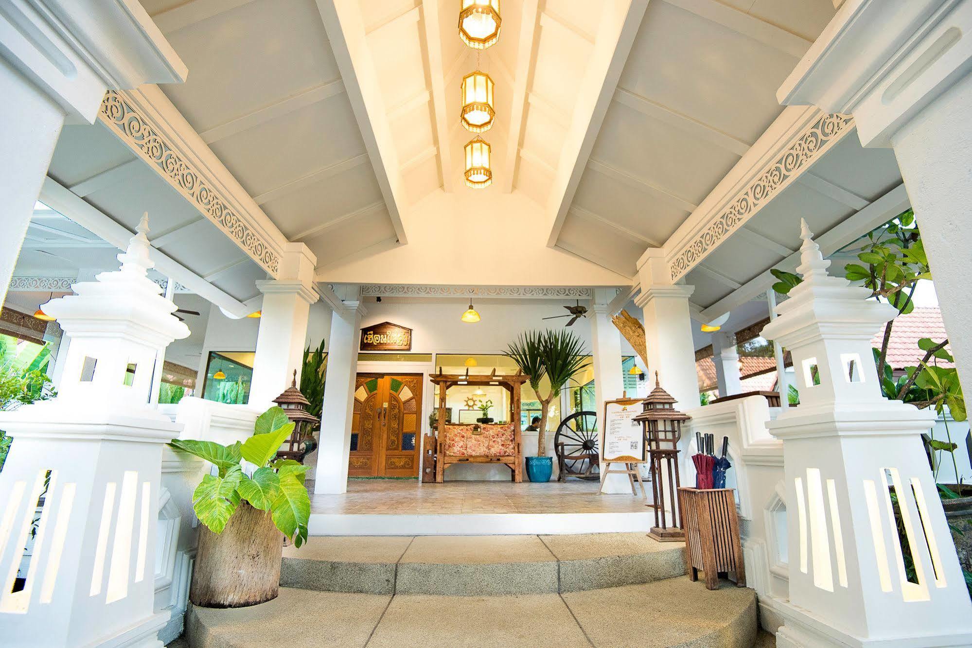 อี-เอ๊าต์ฟิตติ้ง บูทิก โฮเต็ล เชียงใหม่ Hotel ภายนอก รูปภาพ